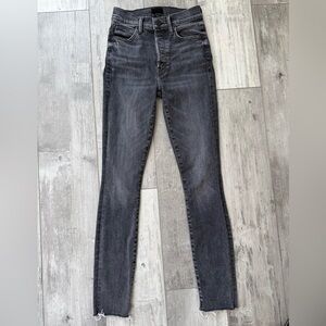 MOTHER The Stunner Ankle Fray Jeans 24 Friday the 13th Black High Rise Skinny